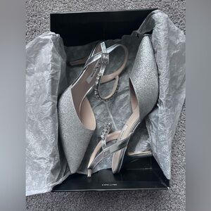 Silver kitten heels ankle rinestone strap size 7